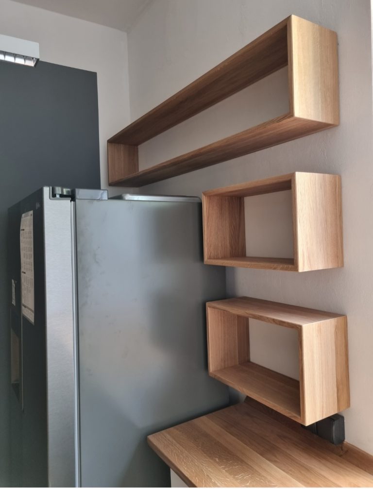 Hängeregale nach Maß